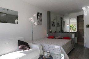 Studio 518, port Soleil au village naturiste